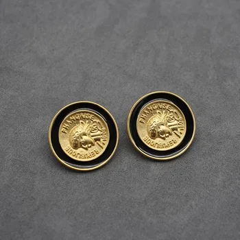 Avrupa ve Amerika Birleşik Devletleri küçük antika sikke küpe bakır kaplama gerçek altın siyah emaye düğme küpe Tasarımcı takı e
